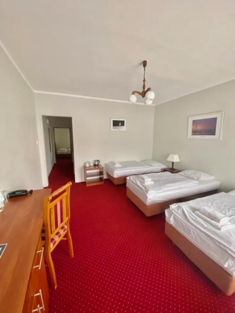 Hotel Mazury Giżycko Exteriör bild