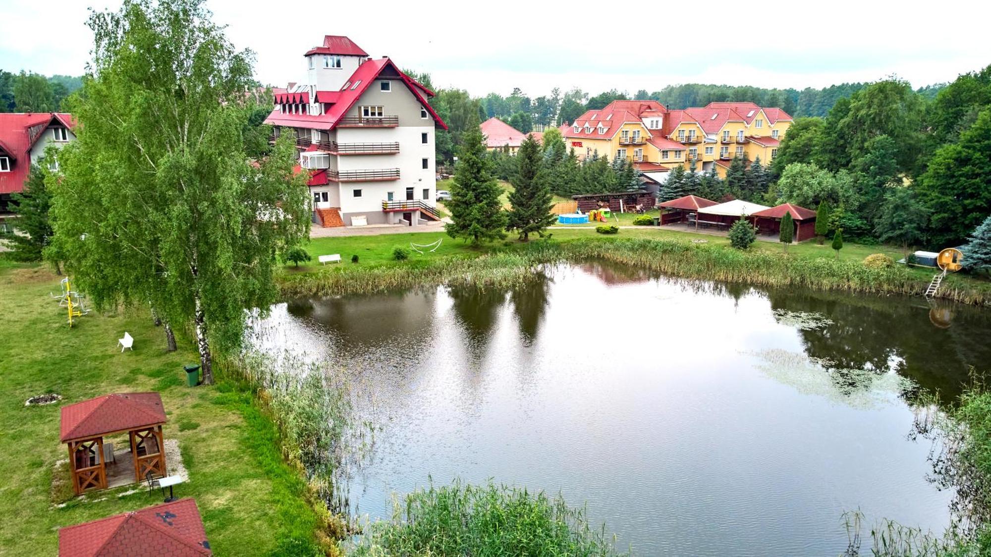 Hotel Mazury Giżycko Exteriör bild