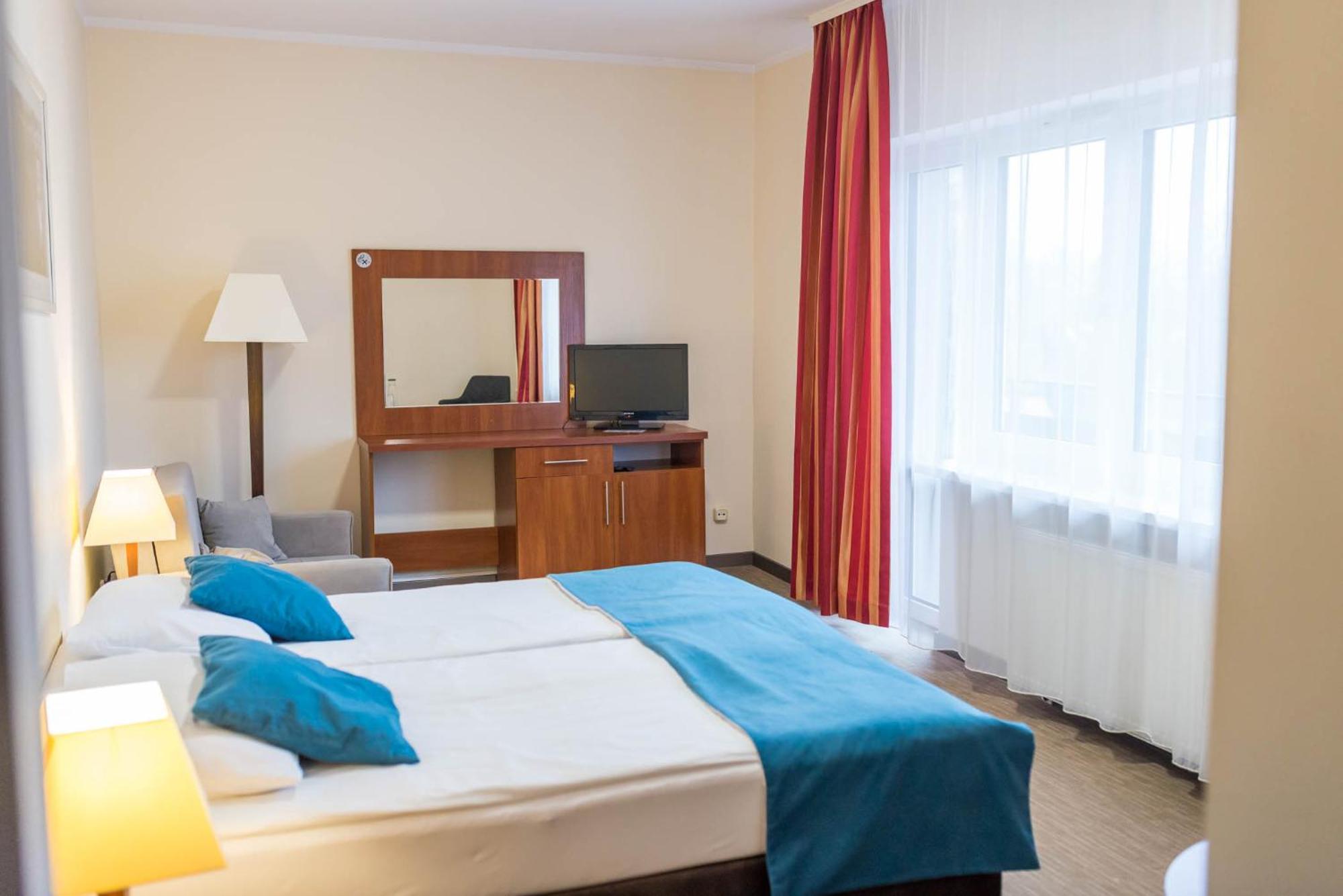 Hotel Mazury Giżycko Exteriör bild